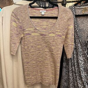 Sundance EUC adorable variegated knit top. Nice length &cute buttons on sleeves.